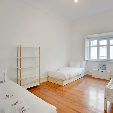 Family Comfort In Principe Real Ac And Parking Lisbon