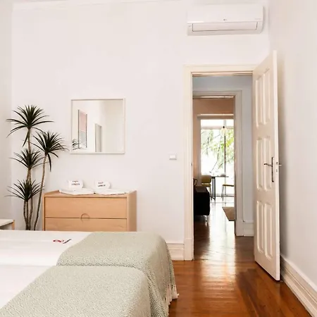 아파트 Family Luxury In Principe Real W Parking 리스본