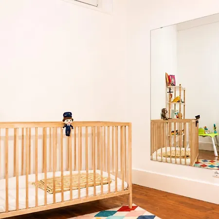 Family Luxury In Principe Real W Parking 아파트 *