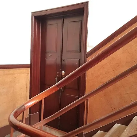 Appartement Family Comfort In Principe Real Ac And Parking Lisboa