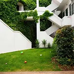 Family Luxury In Principe Real W Parking Апартаменти