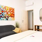 Апартаменти Family Luxury In Principe Real W Parking *